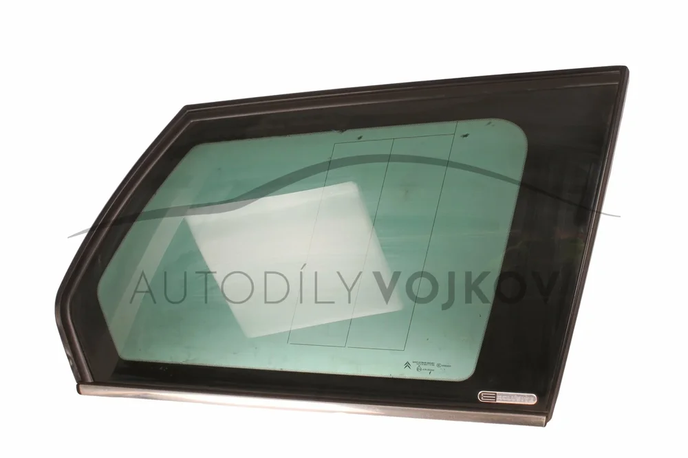 Pravé sklo kufru chrom GRAND PICASSO v:93925 Pravé sklo kufru chrom GRAND PICASSO v:93925
