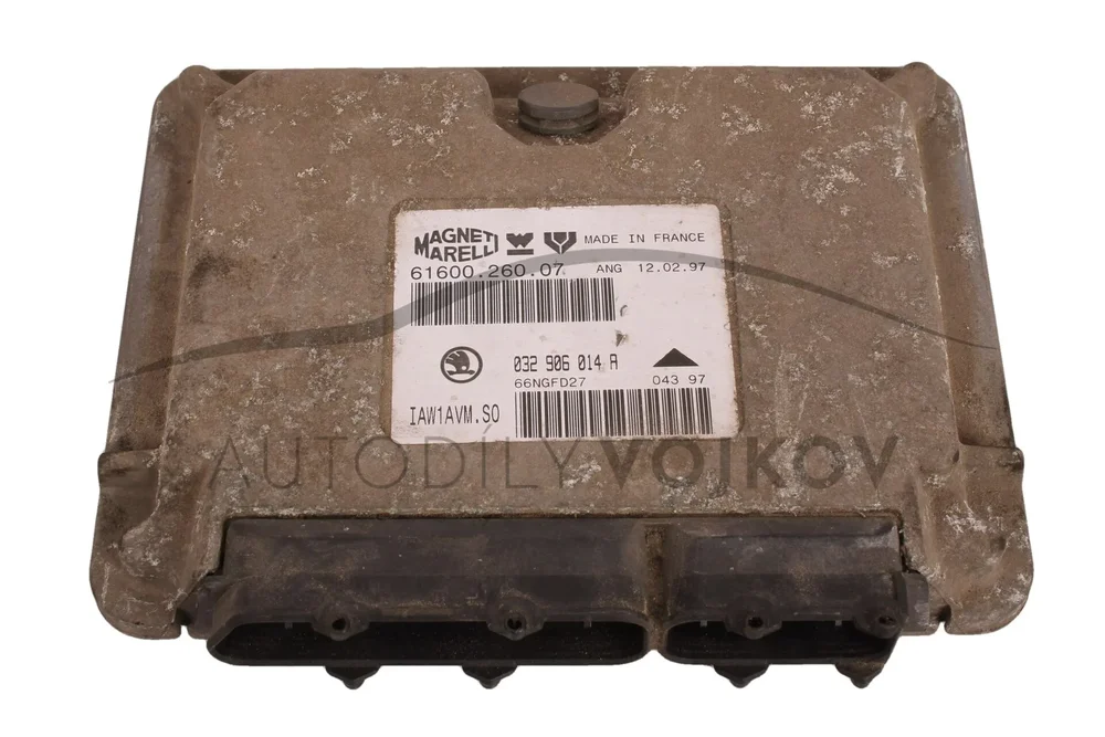 Řídící jednotka motoru 032906014A v:69904